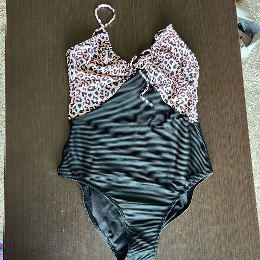 No Boundaries One Piece Swim Suit Bathing Suit Black Cheetah Cheeky